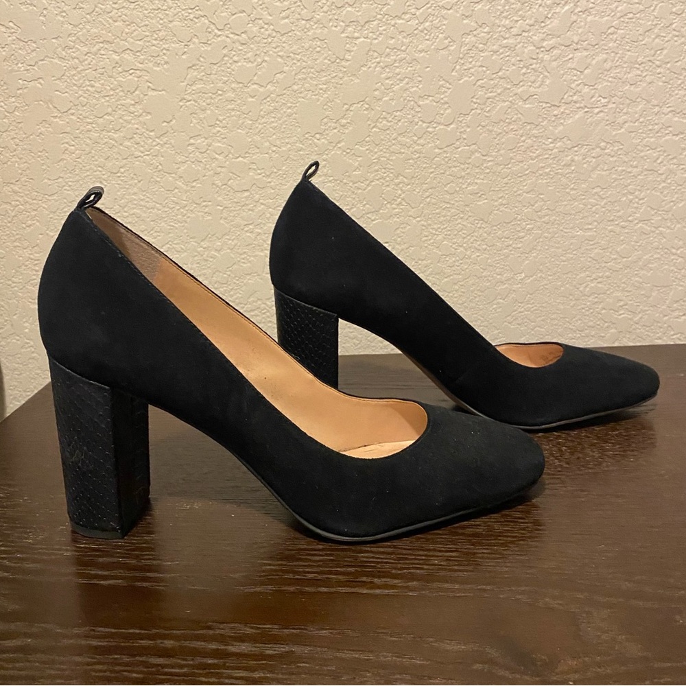 Franco Sarto round pump heels - size 9